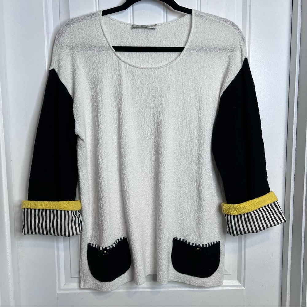 Margaret Winters Colorblocked Sweater. Size Large.‎